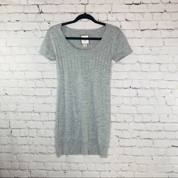 At Last Women’s Knitted Design Gray Long Top Med - Picture 7 of 9